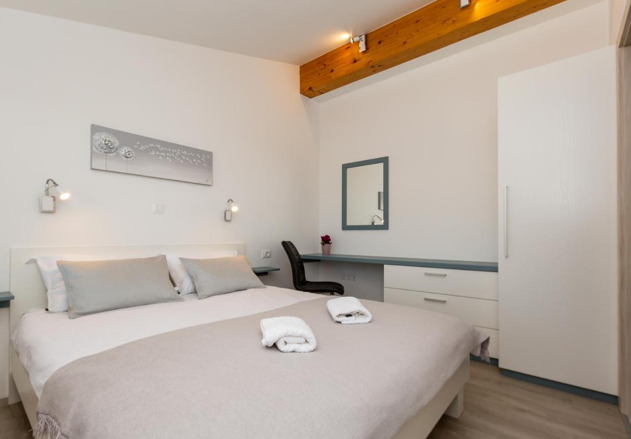 Apartments Krusec Πούλα Εξωτερικό φωτογραφία