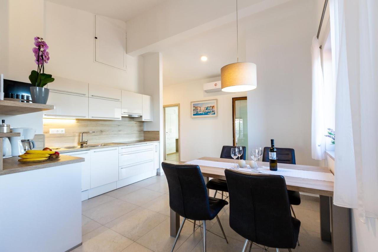 Apartments Krusec Πούλα Εξωτερικό φωτογραφία