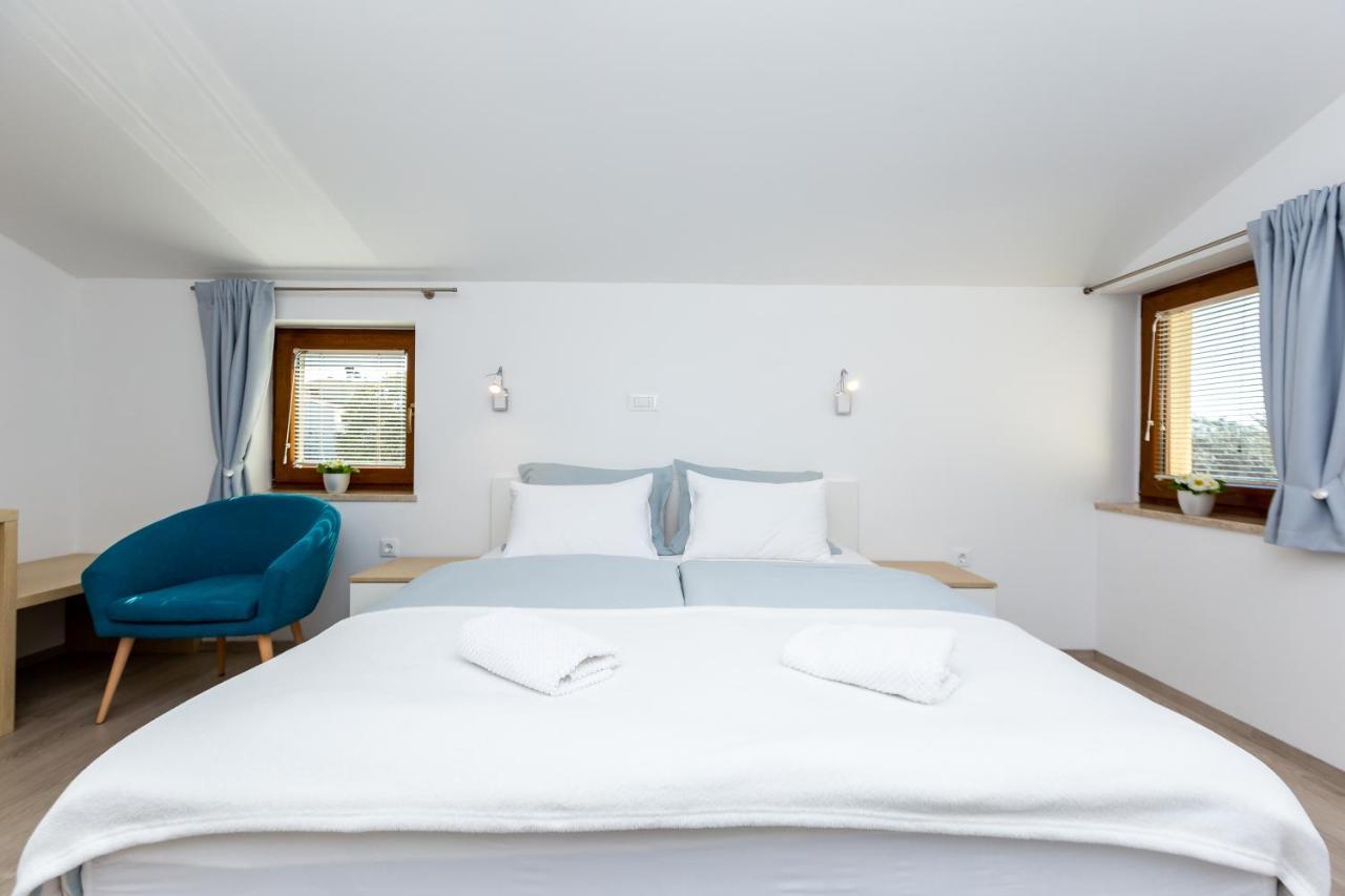 Apartments Krusec Πούλα Εξωτερικό φωτογραφία
